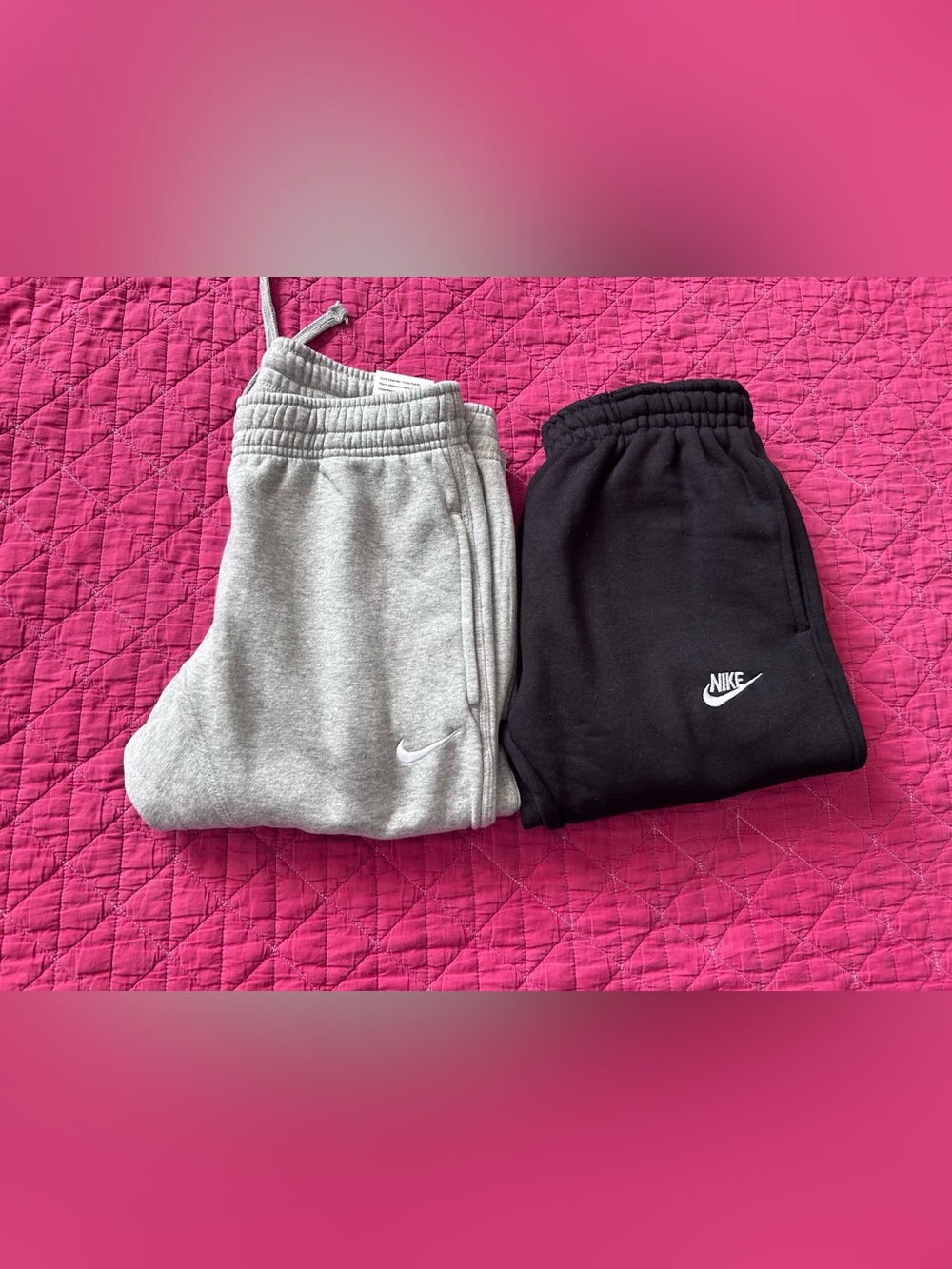 Nike Standard Fit Tapered Leg Reg. length Sweatpants